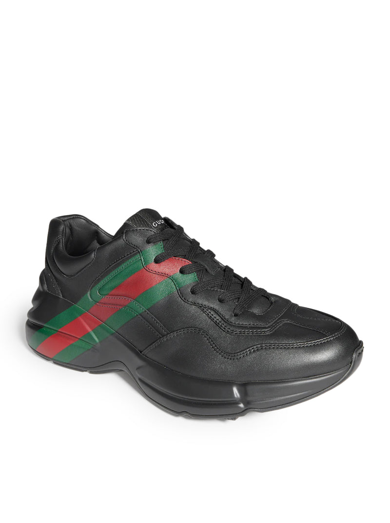 SNEAKER RHYTON