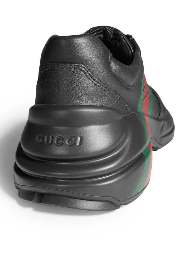 SNEAKER RHYTON
