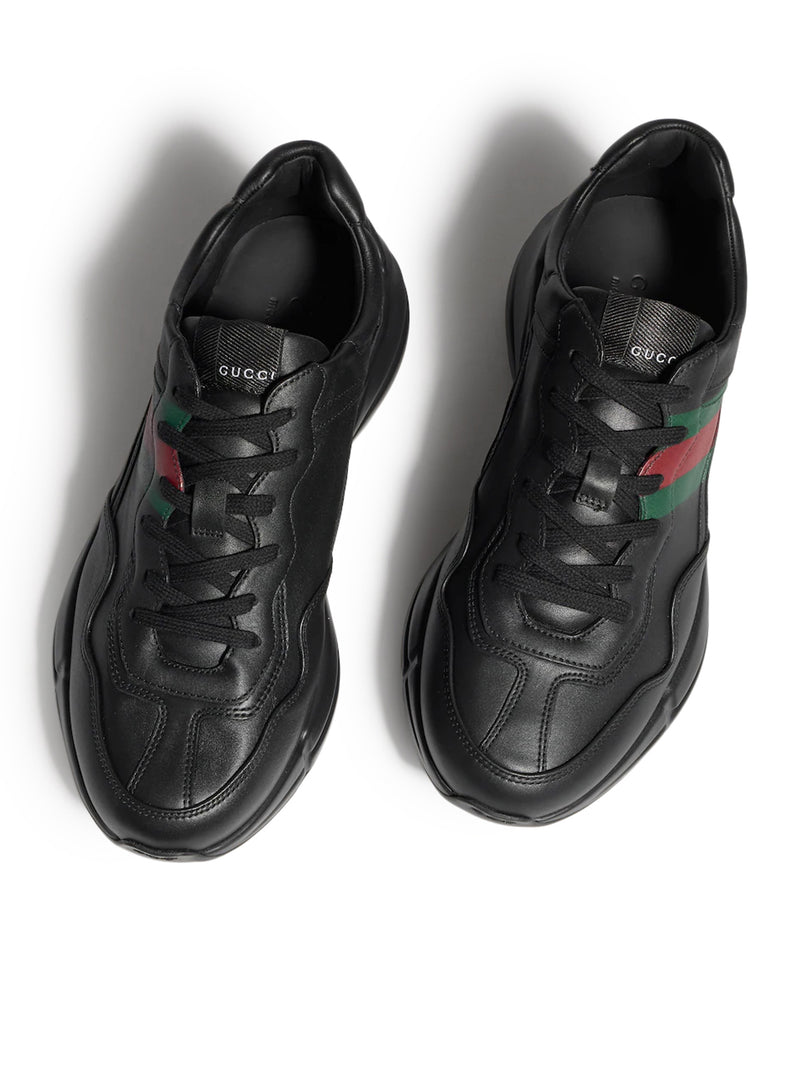 SNEAKER RHYTON