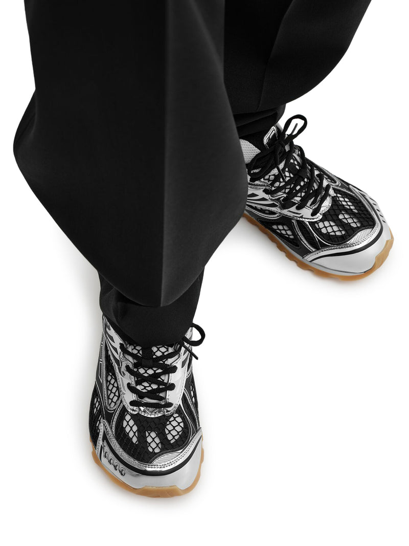 SNEAKER ORBIT
