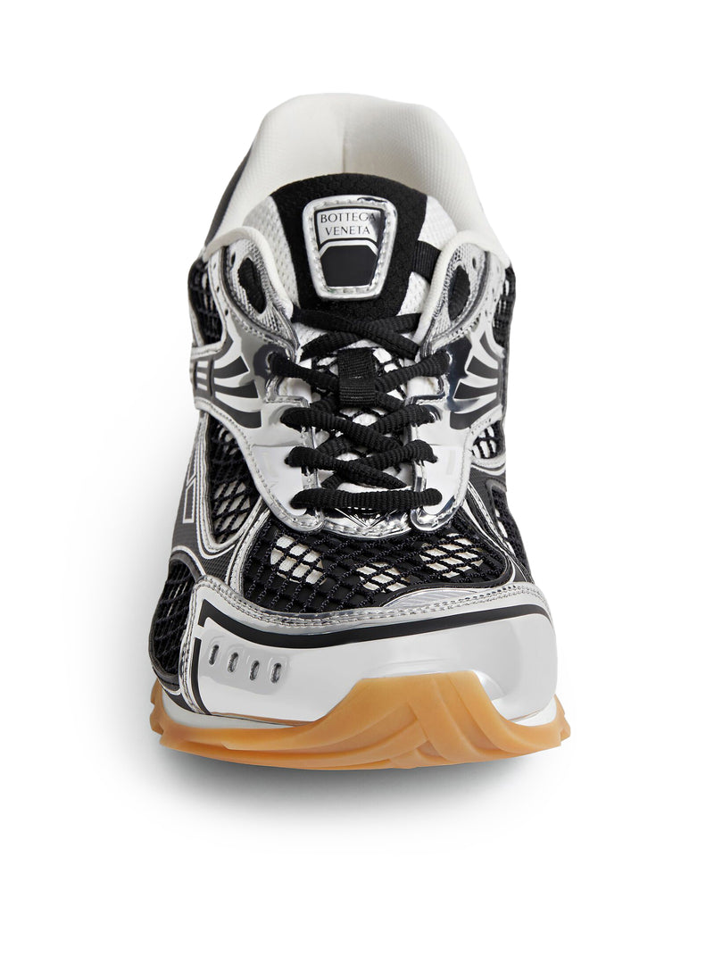 SNEAKER ORBIT