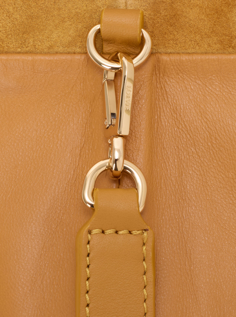 BORSA FLAMENCO CLUTCH MEDIA IN PELLE SCAMOSCIATA
