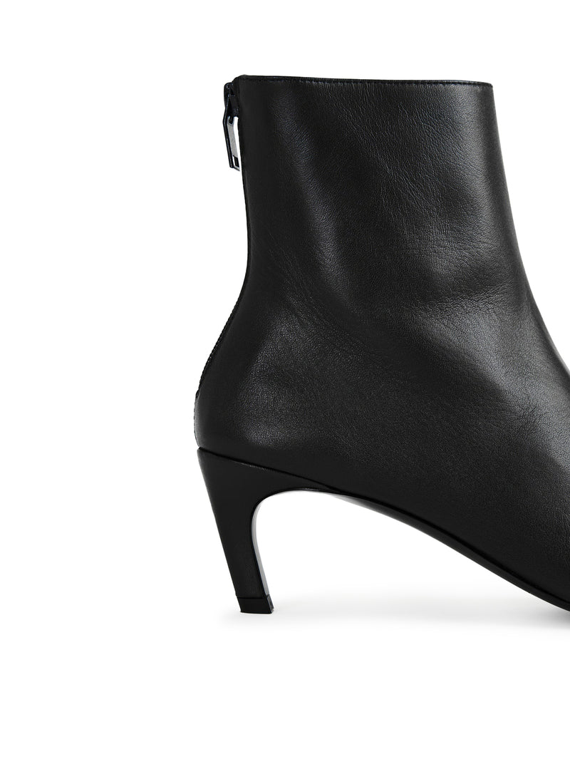 ANKLE-BOOTS CON TACCO MEDIO IN NAPPA