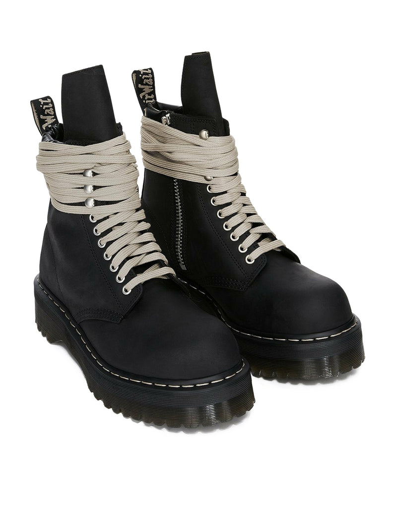 STIVALE DR. MARTENS X RICK OWENS CON SUOLA QUAD E PUNTA IN ACCIAIO IN PELLE BOVINA NABUK OLIATA