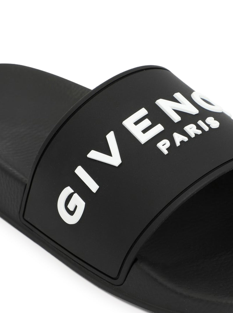 Ciabatte Givenchy in gomma nera con logo