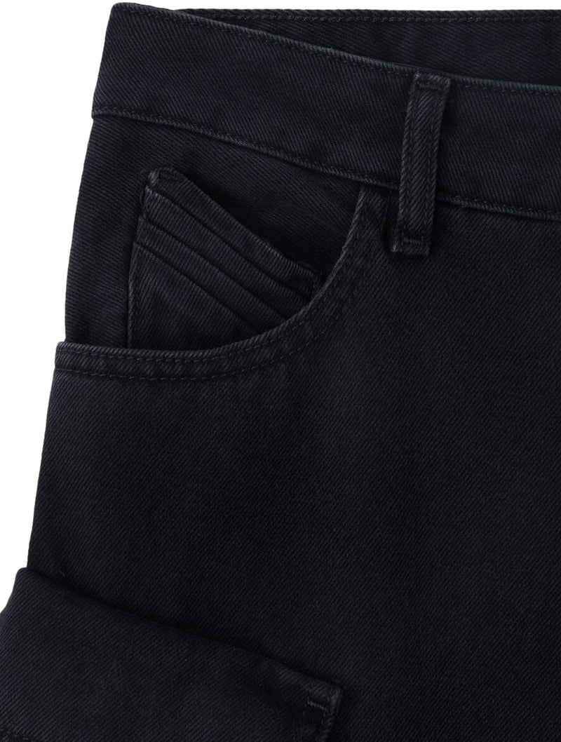 Pantalone cargo `Fern` in denim nero con multitasche e taglio a gamba ampia.